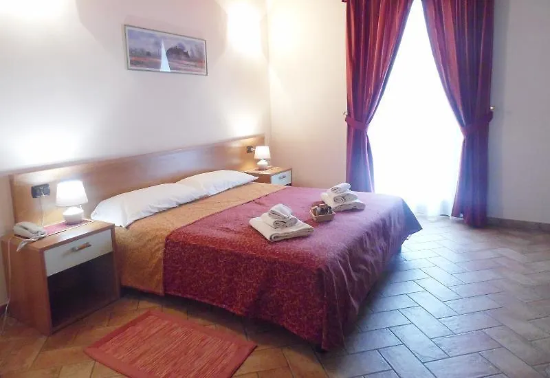 Hotel Agli Ulivi فاليجيو سول مينشيو إيطاليا