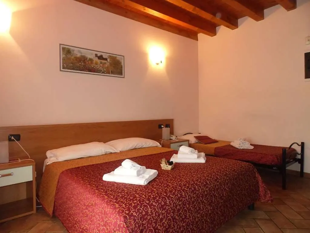 ***  Hotel Agli Ulivi فاليجيو سول مينشيو إيطاليا
