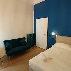 Appartamento Blue Design In Casa Epoca Isola Garibaldi